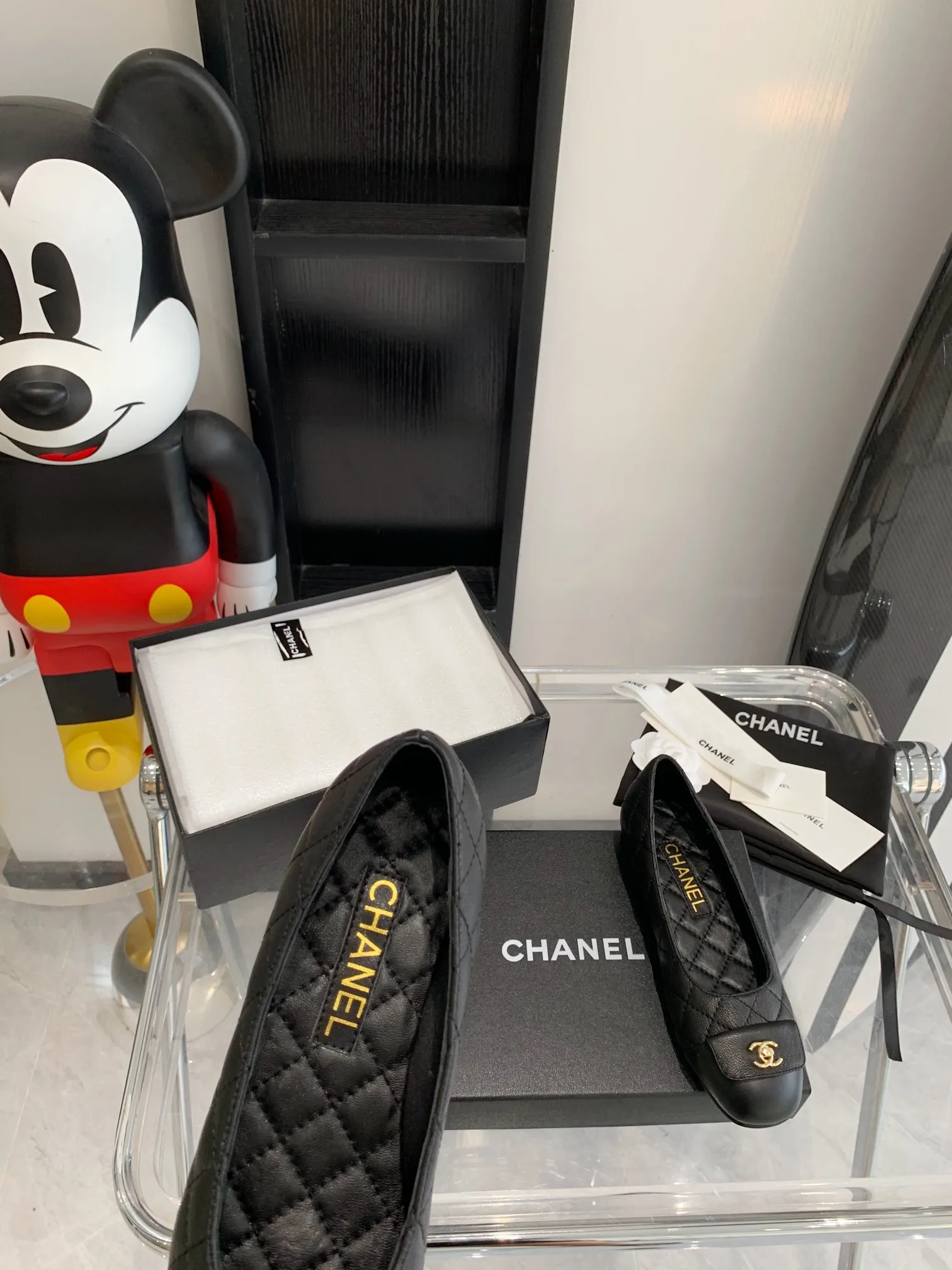 👟👟Ex-factory price 440👟👟 Top version Chanel 2021 new model, classic double C buckle, relatively pointed toe without losing aura, super atmospheric, original version shipped one to one, size 35-40.
